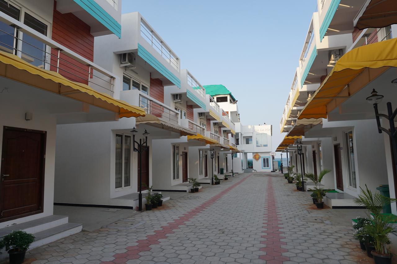 Sea La Vie Covelong Beach Resort Kelambākkam Dış mekan fotoğraf