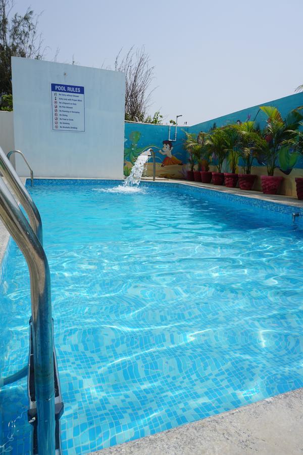 Sea La Vie Covelong Beach Resort Kelambākkam Dış mekan fotoğraf
